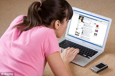 top 10 things that you should not share on social networking sites